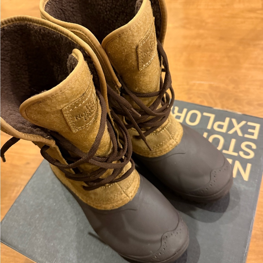 The North Face Women's Shellista II Roll-Down Boots - Brown